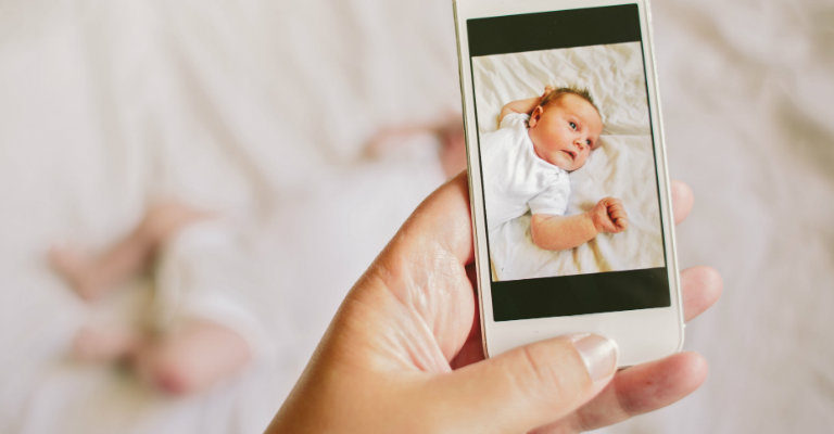 Su Huffington Post: “Perché non pubblicare le foto dei nostri figli sui social”